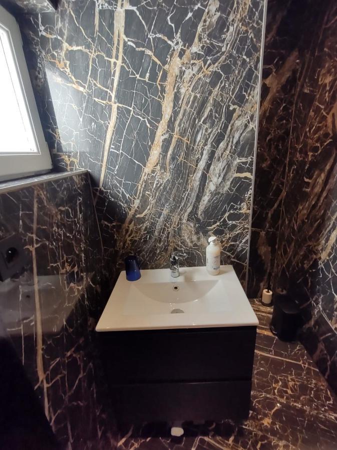 B96 Central Suite ブリュッセル エクステリア 写真